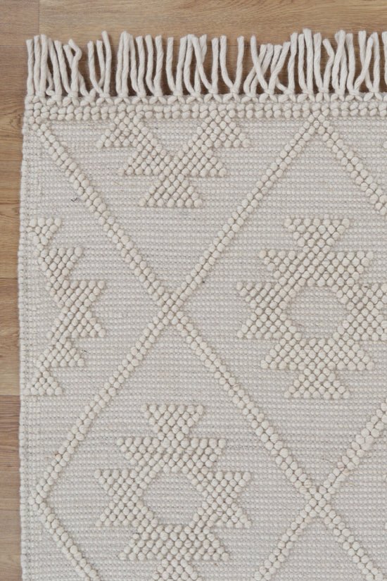 Diego Tribal Beige Wool Rug - DIEG02