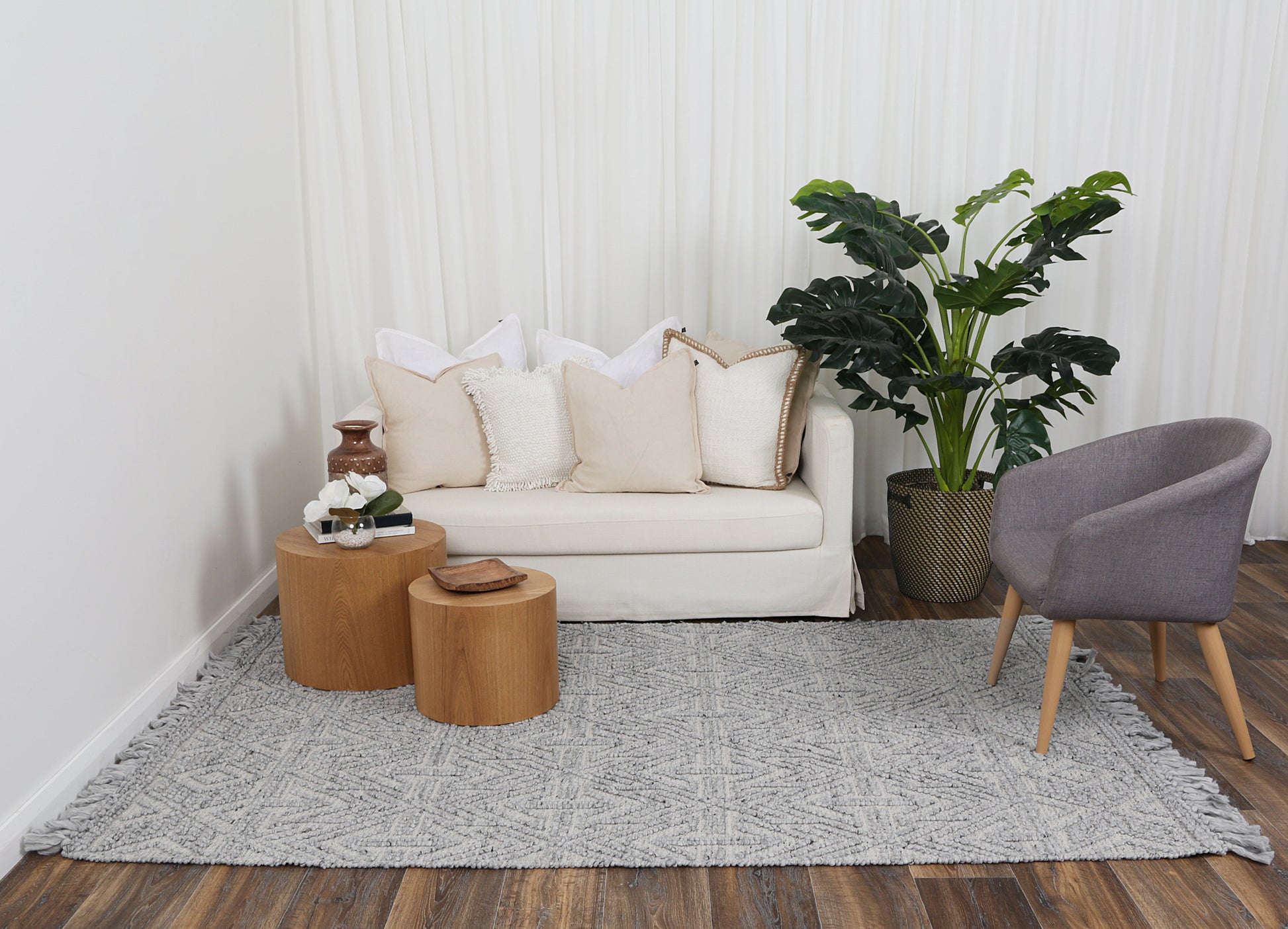 Diego Tribal Grey Wool Rug - DIEG02