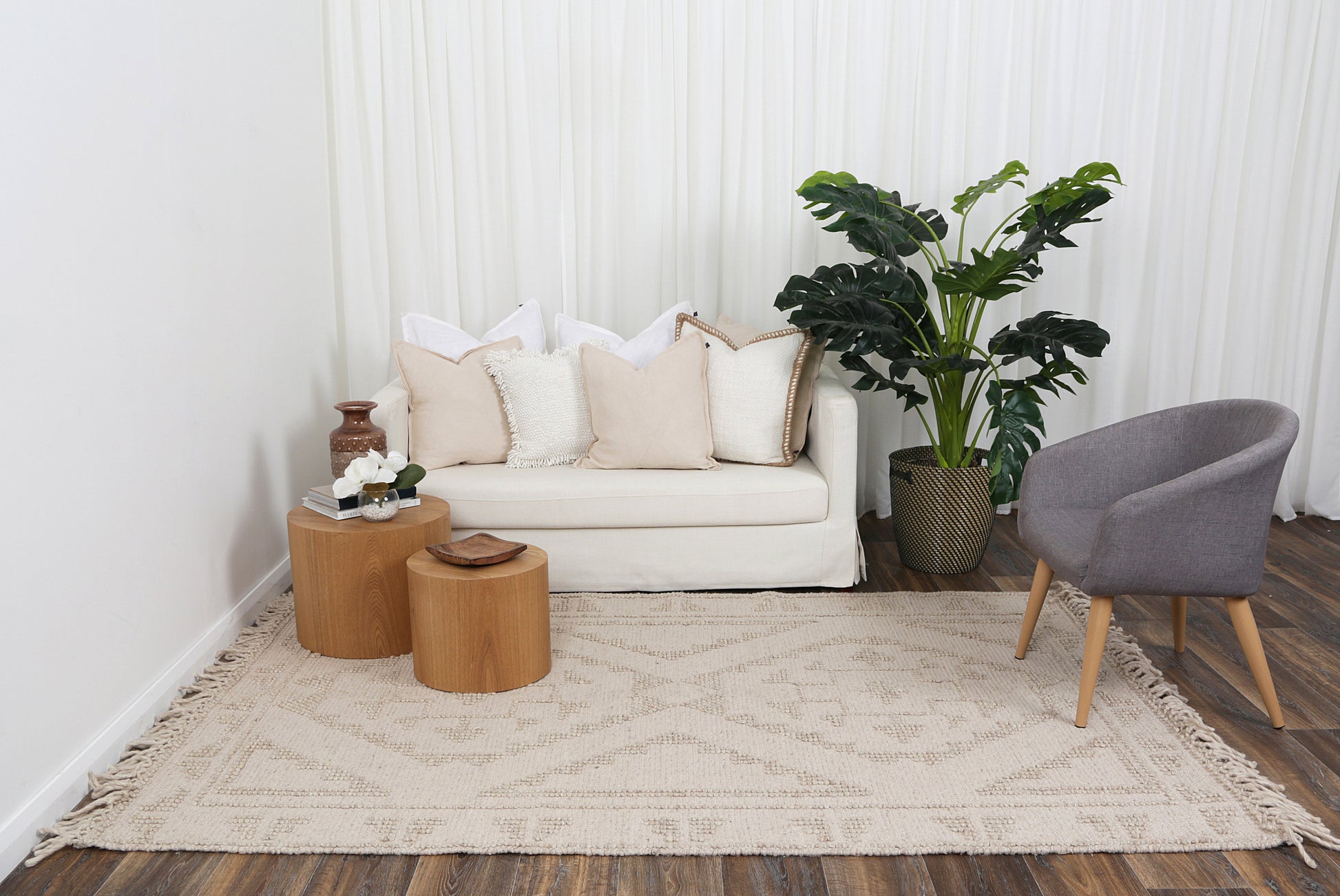 Diego Ornamental Brown Wool Rug - DIEG03