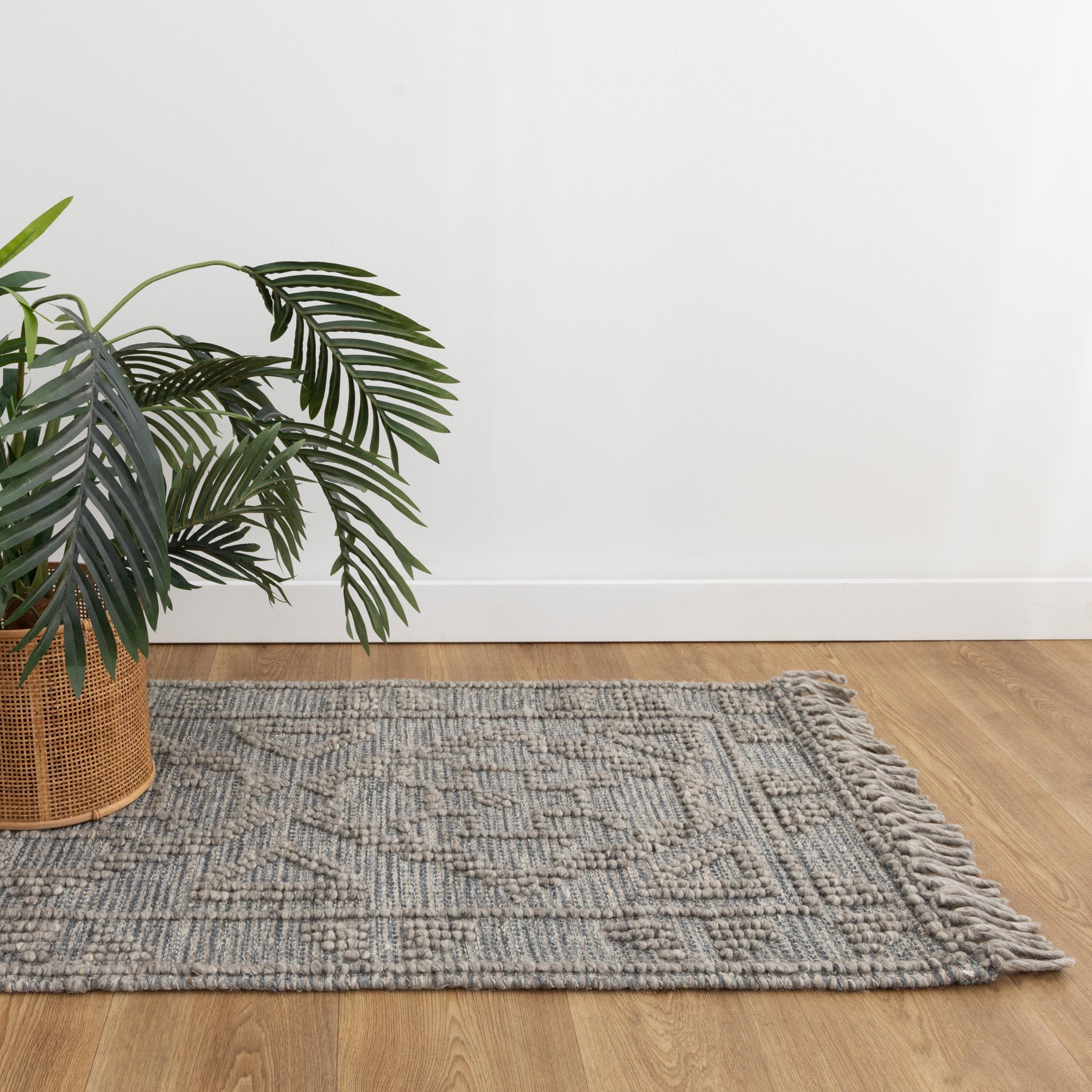 Diego Ornamental Grey Multi Wool Rug - DIEG03
