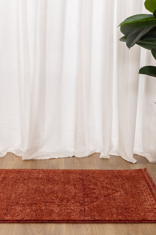 Heritage Distressed Medallion Rust Runner- H101 (Different Tassel)
