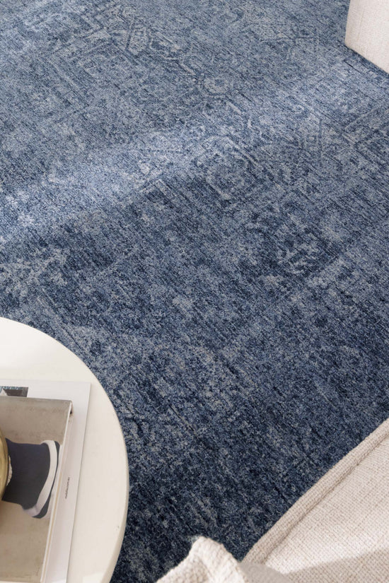 Heritage Distressed Medallion Blue Rug - H104: (Different Tassel)