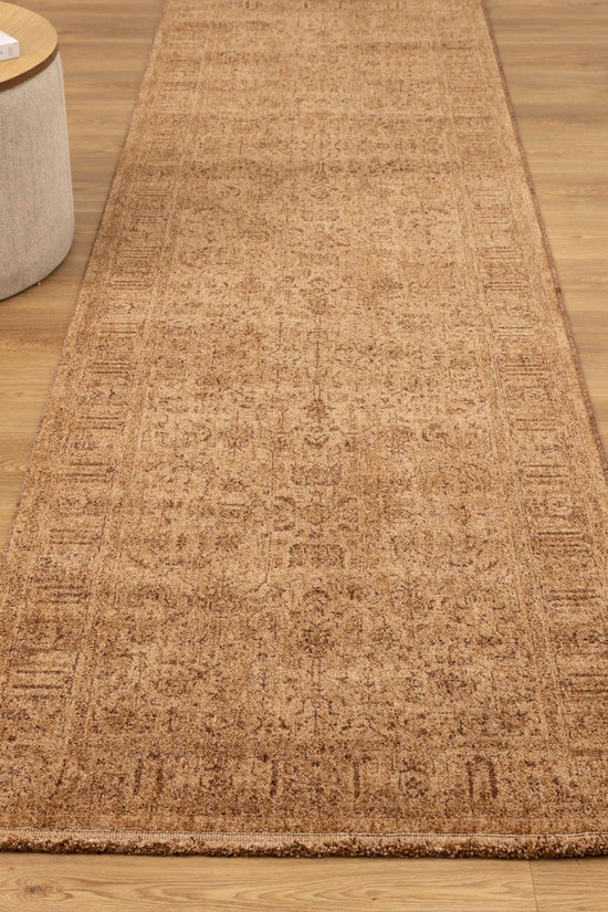 Heritage Distressed Border Mustard Runner- H105: (Different Tassel)