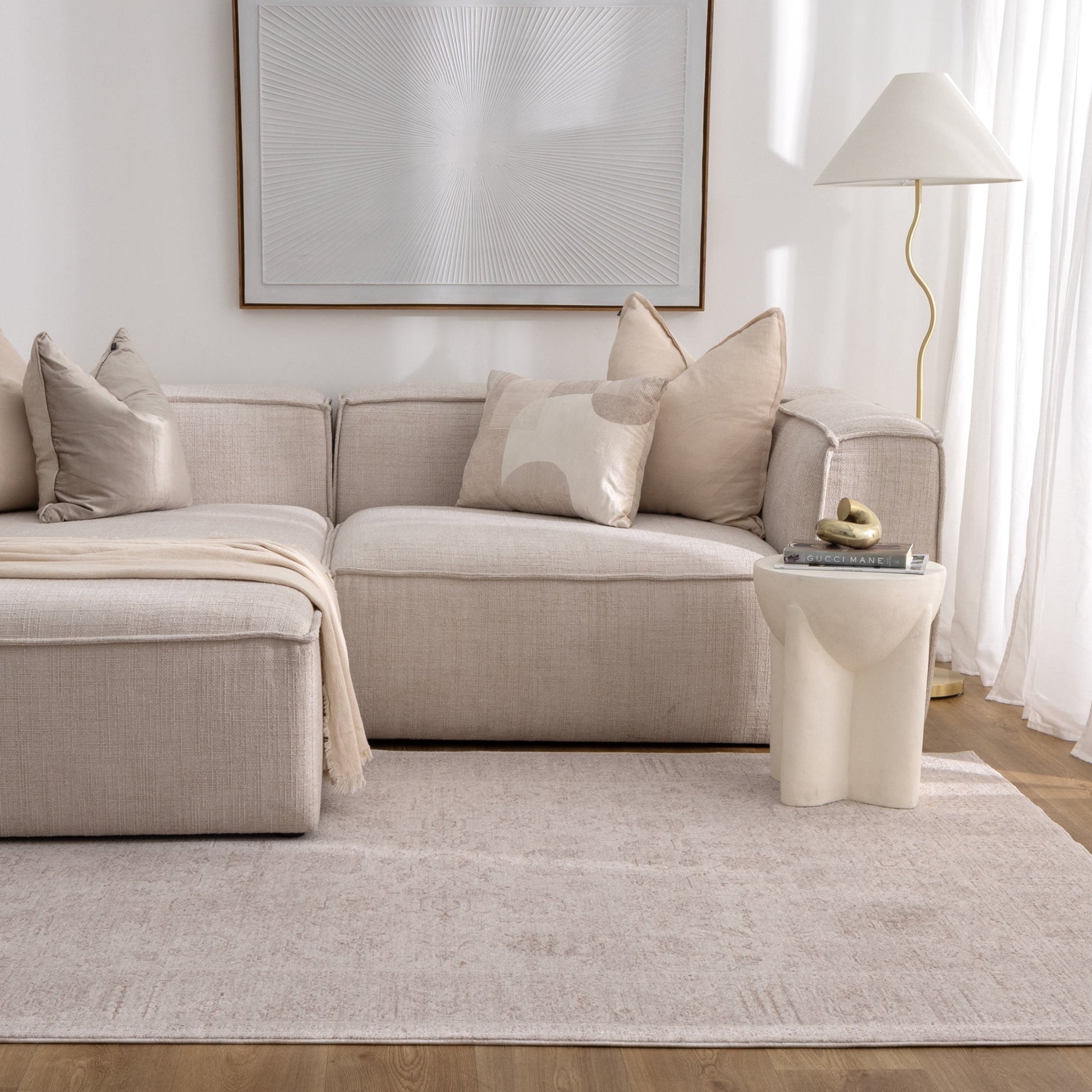 Heritage Distressed Border Beige Rug - H106