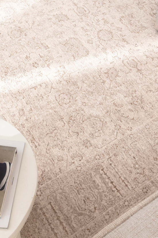 Heritage Distressed Border Beige Rug - H106: (Different Tassel)