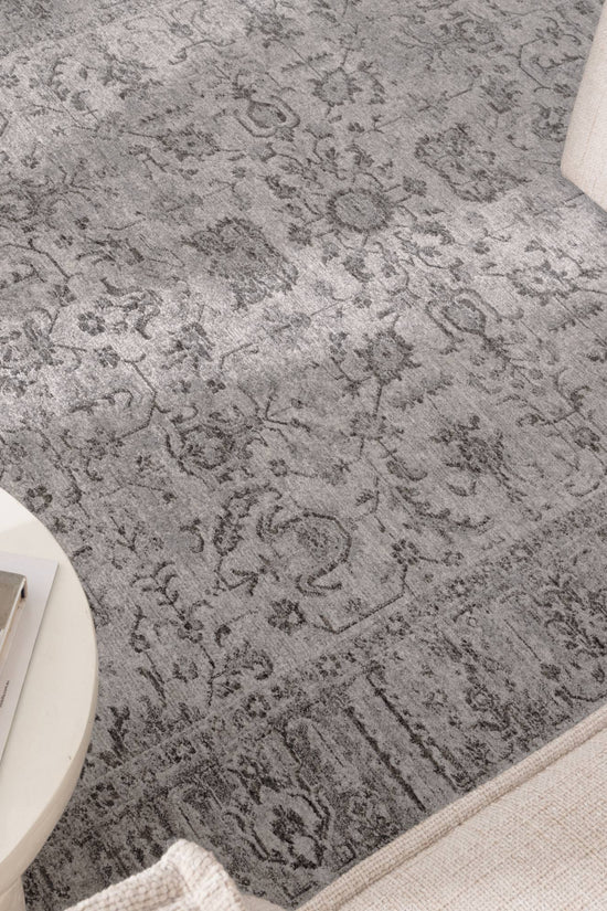 Heritage Distressed Border Grey Rug - H108
