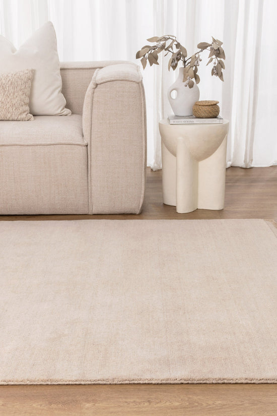 Charleston Hand-Knotted Wool Rug Beige