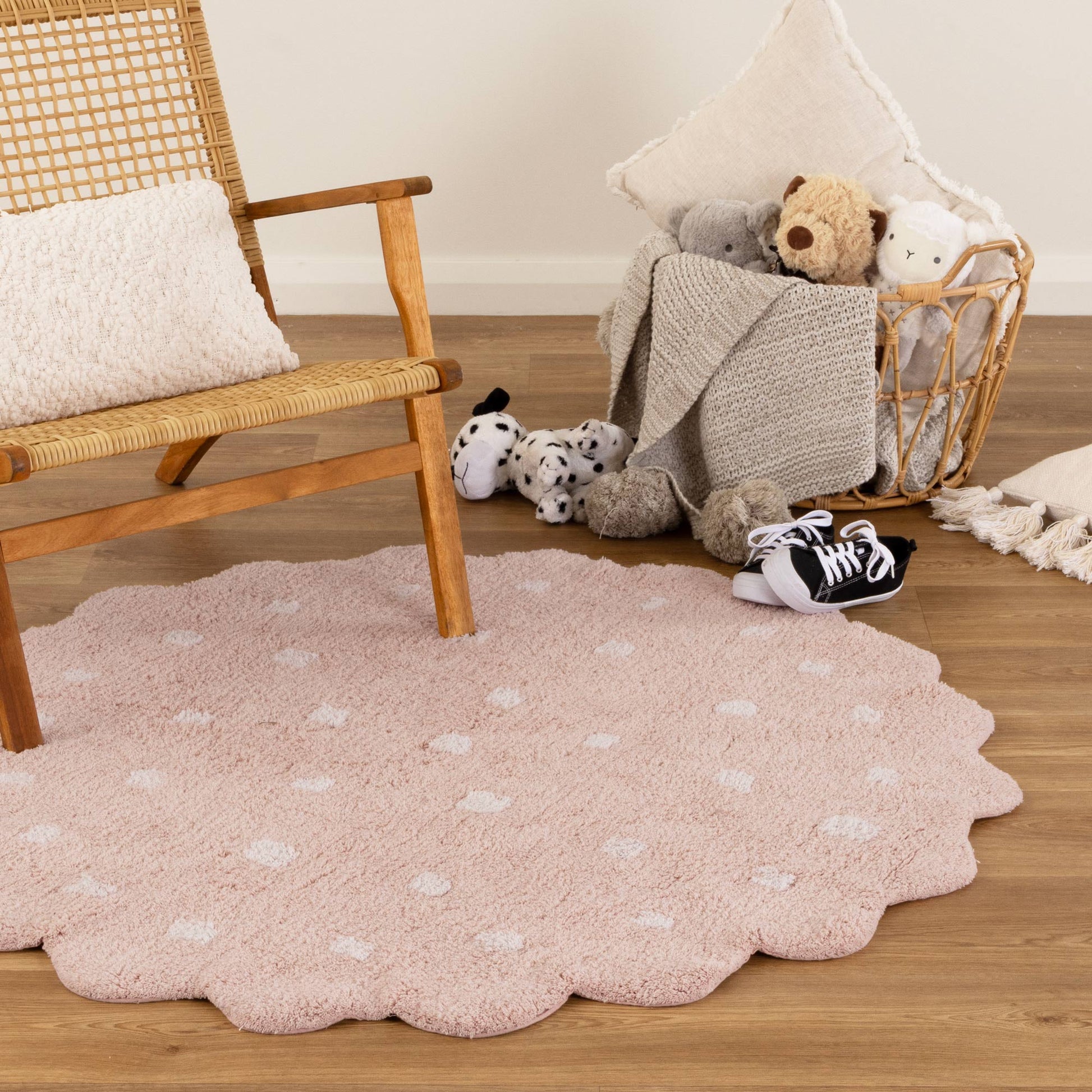 Mellow Round Scalloped Kids Rug Blush Pink