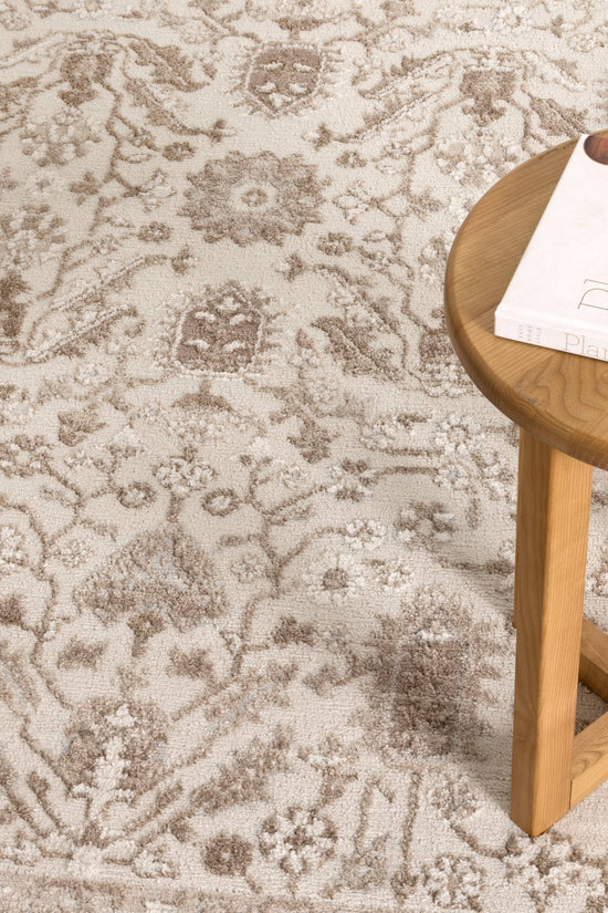Sierra Oriental Border Beige Rug