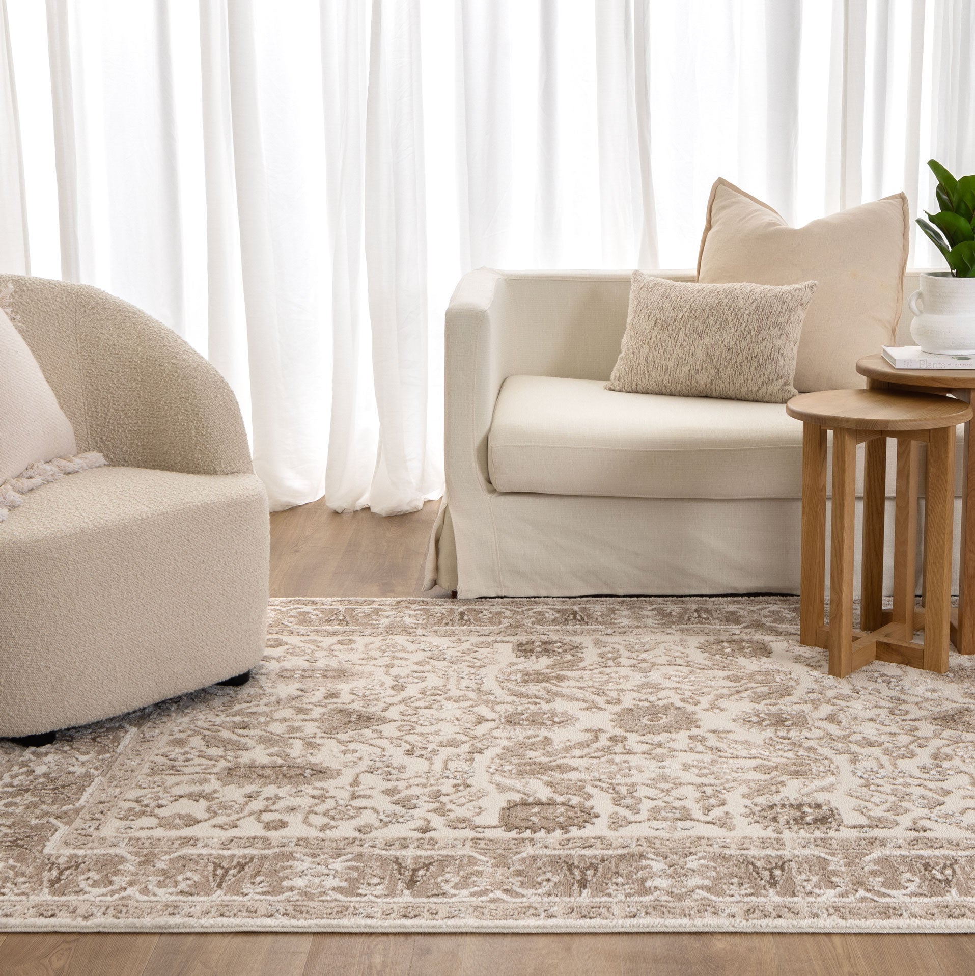 Sierra Oriental Border Brown Rug