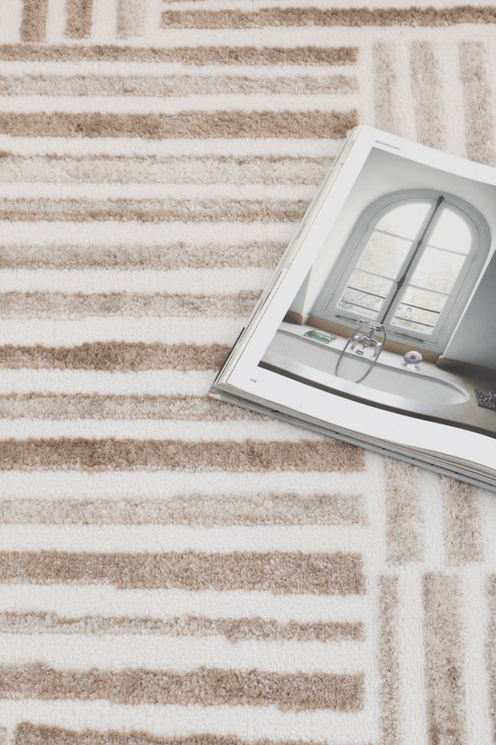 Wellington Geometric Lines Brown Rug - W001