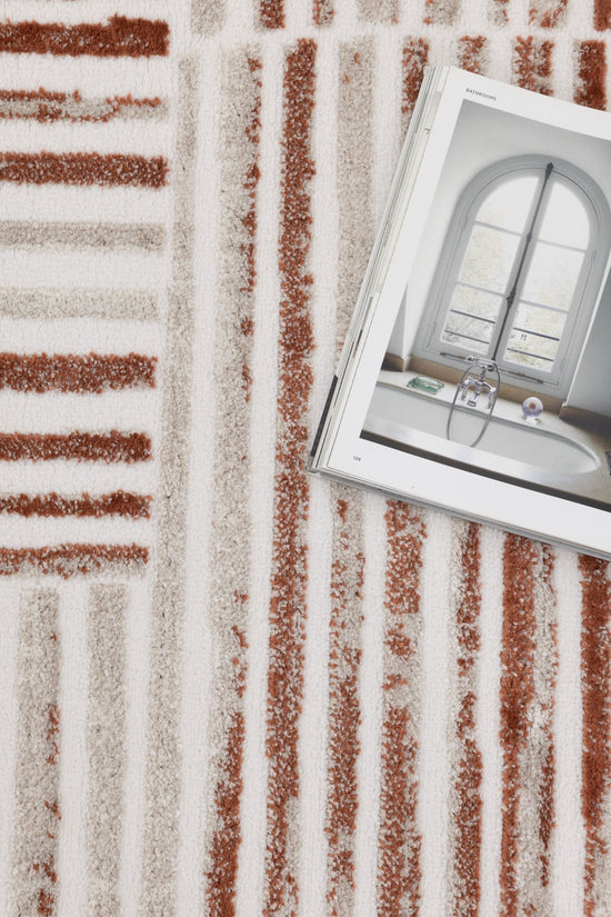 Wellington Geometric Lines Rust Rug - W004